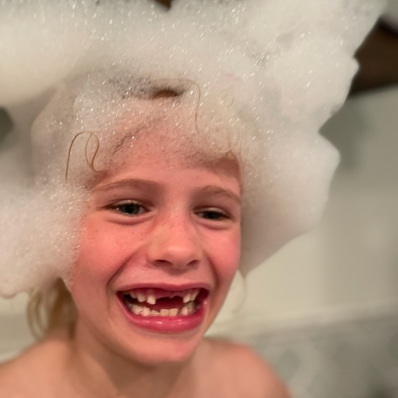 Meet your Posher, Joanie - Picture 16 of 16